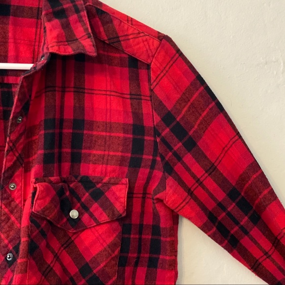 Forever 21 Black and Red Plaid Flannel - Picture 5 of 7
